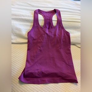 Lululemon Swiftly tech racer back tank in race length size 2 - light purple